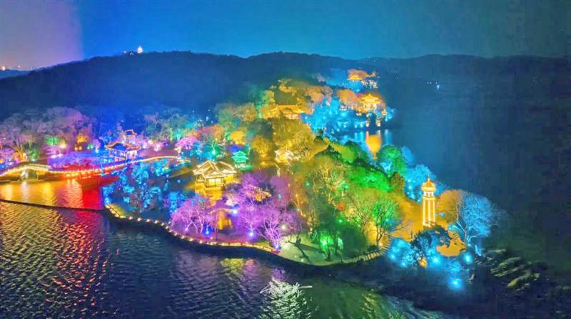 夜公園趕早來了！ 掘金“月光經(jīng)濟”需要打造更多業(yè)態(tài)