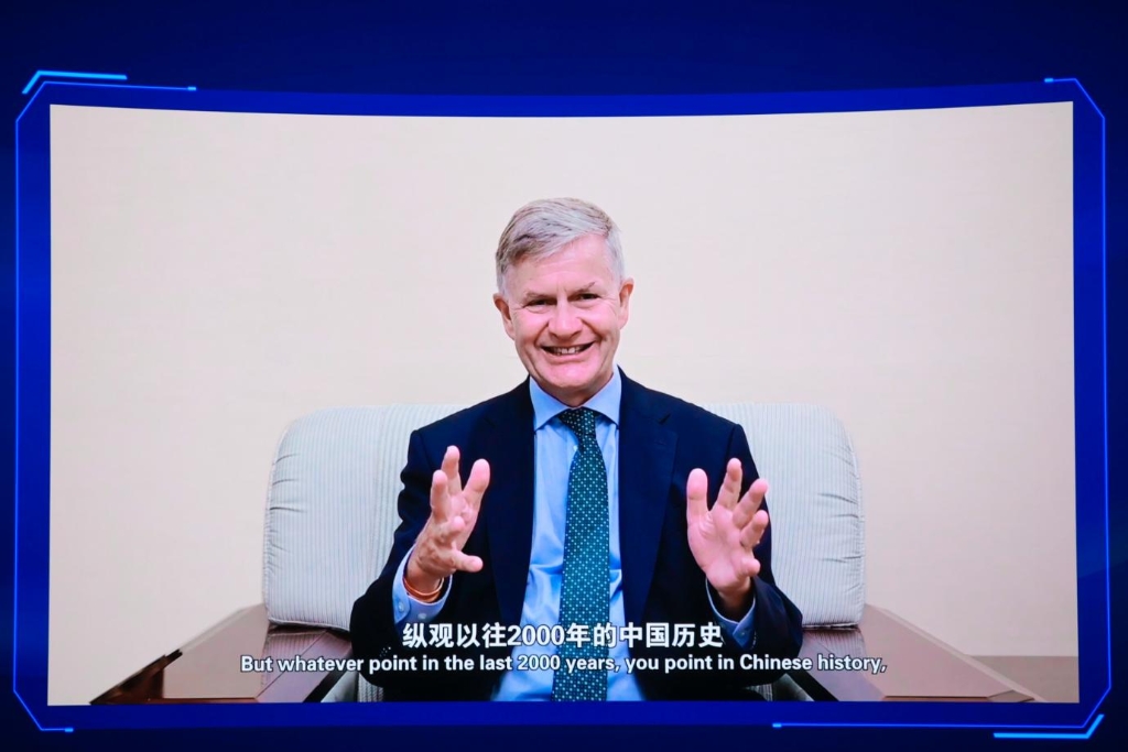 聯(lián)合國前副秘書長、歐盟-亞洲中心主席埃里克·索爾海姆：人工智能、大數(shù)據(jù)、5G與可再生能源的相互融合
