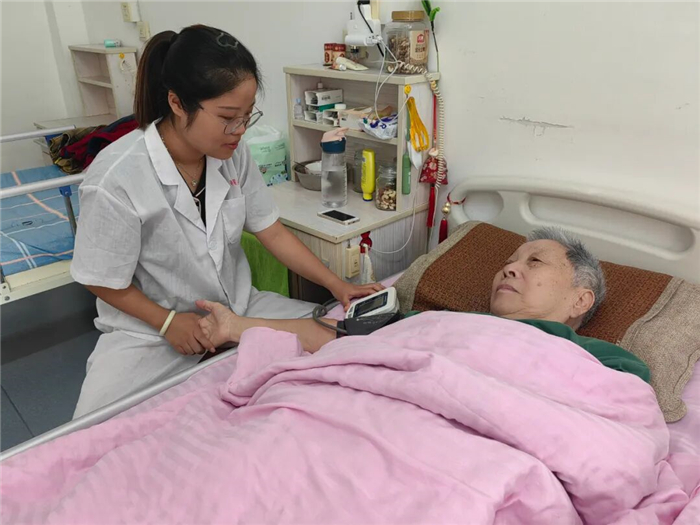 江蘇無(wú)錫：“青春”守護(hù)“銀發(fā)”，如何尋求“更優(yōu)解”？